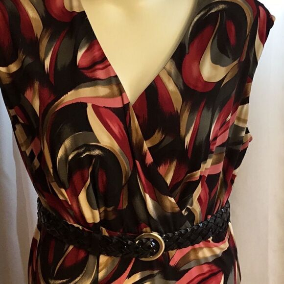 Multicolored v neck sleeveless dress in size 20 - Picture 5 of 8